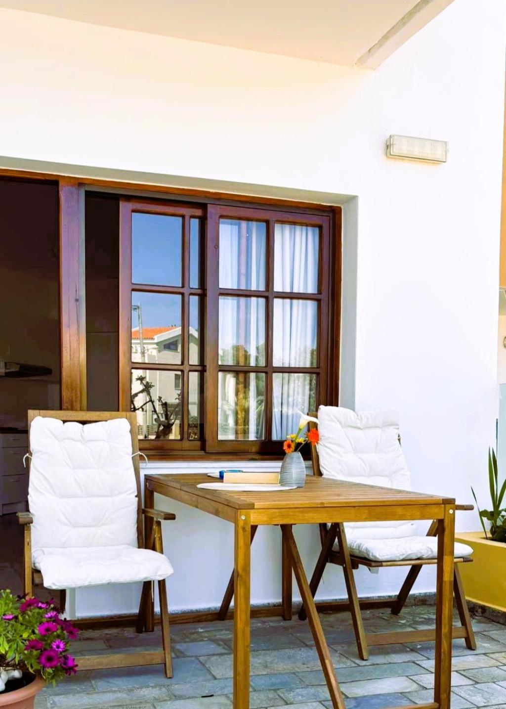 Menelaos Apartments Daratsos Екстер'єр фото