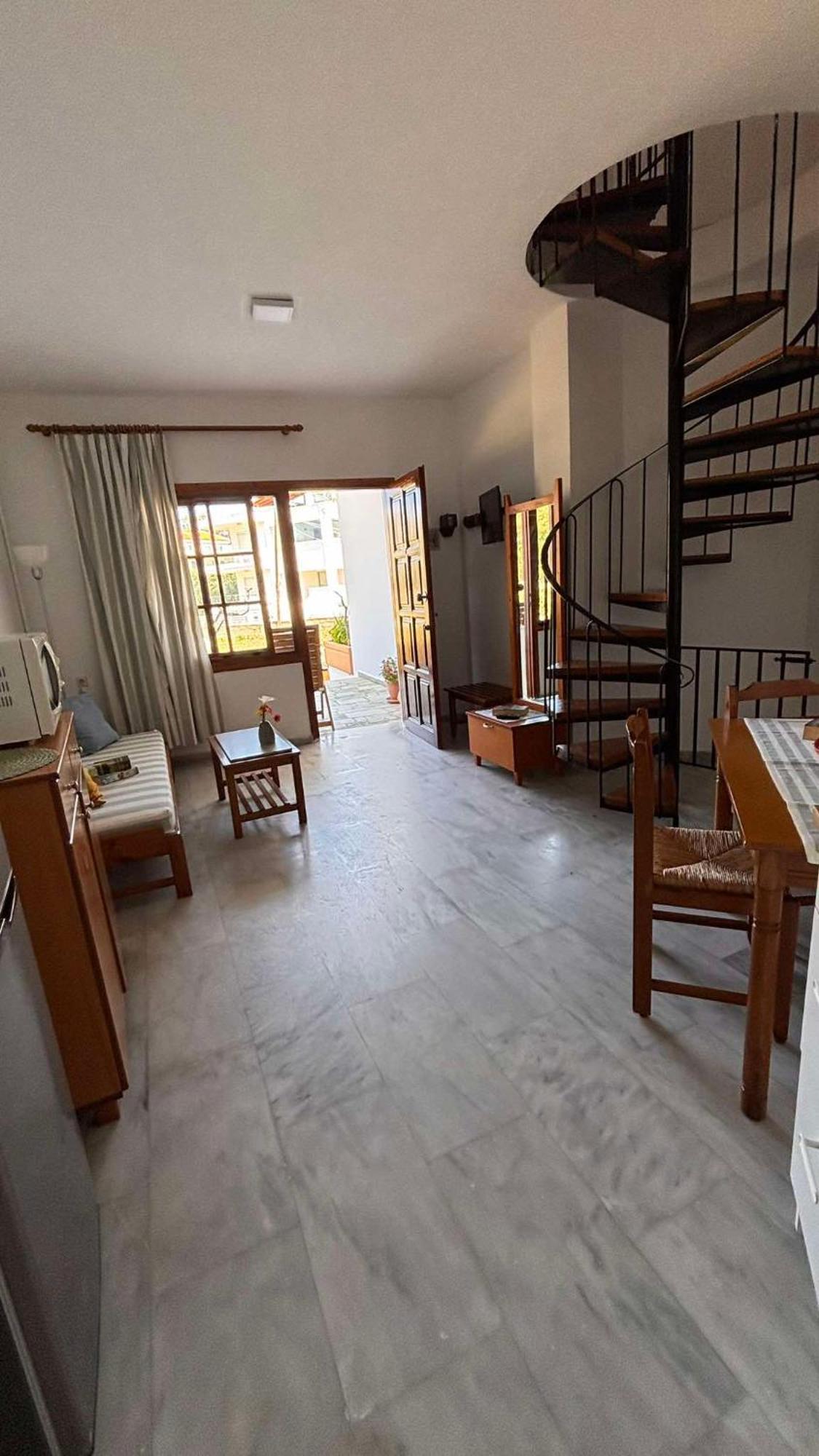 Menelaos Apartments Daratsos Екстер'єр фото
