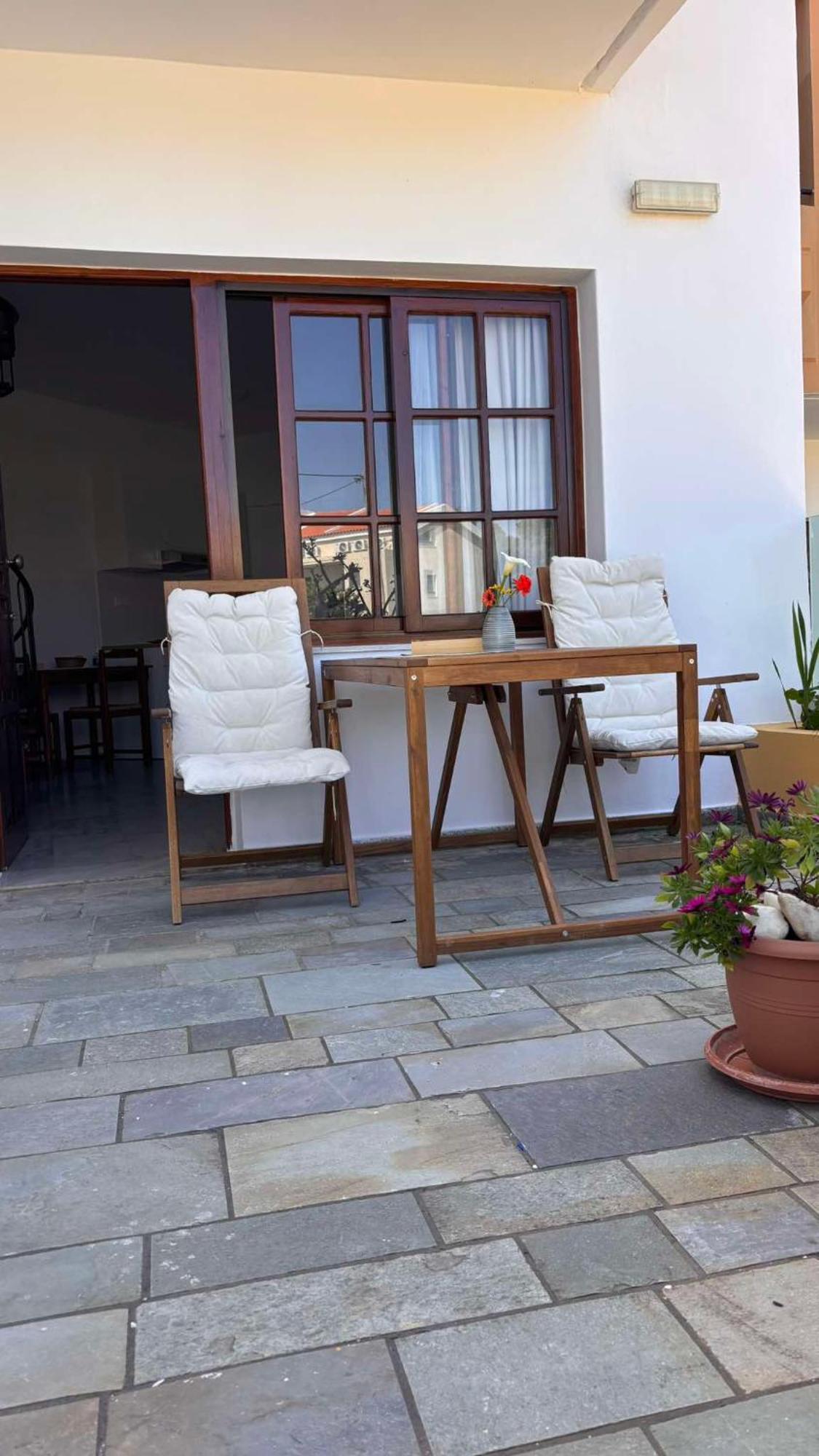 Menelaos Apartments Daratsos Екстер'єр фото