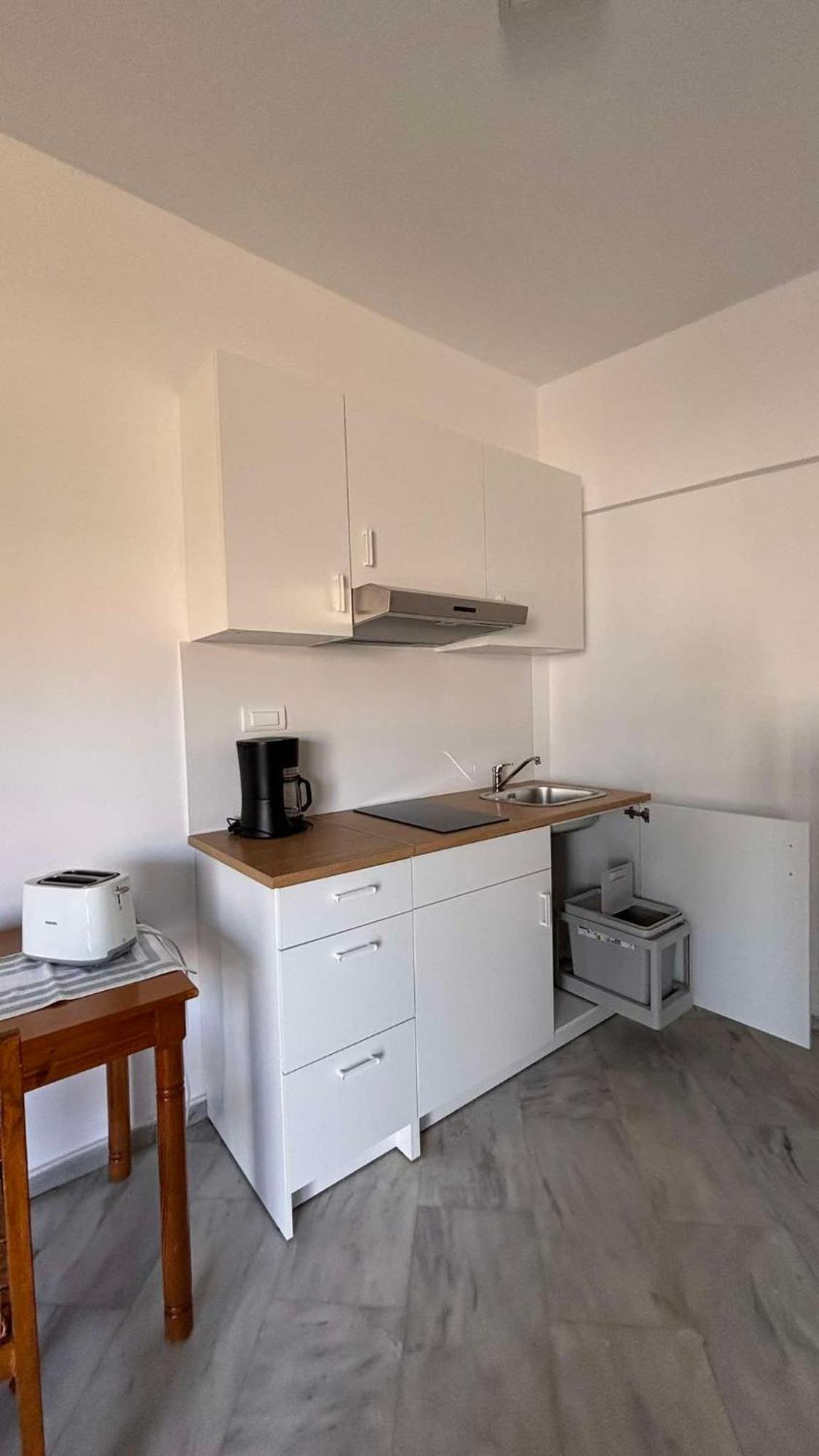 Menelaos Apartments Daratsos Екстер'єр фото